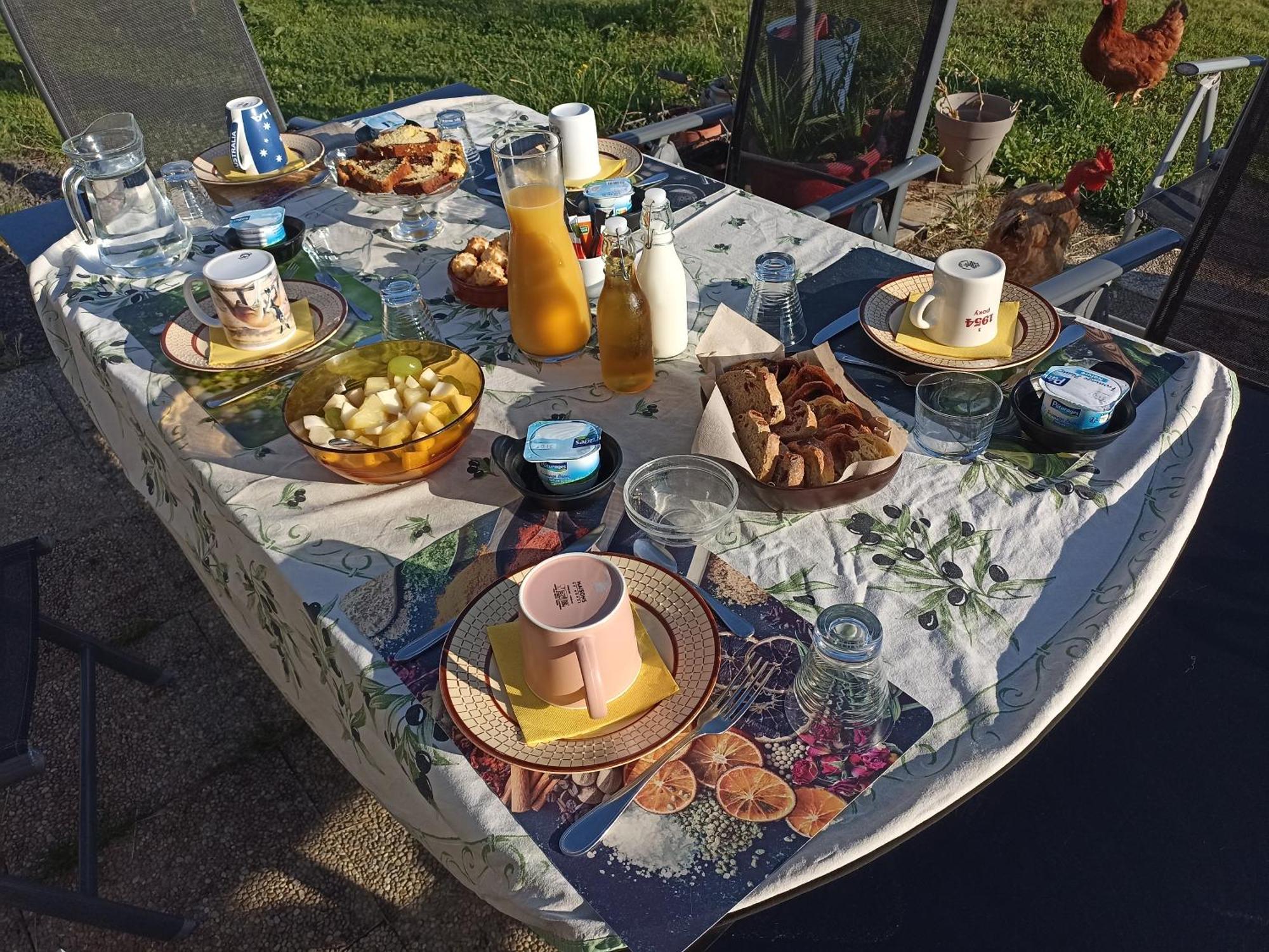 La Bruyere - B & B - Tréban Eksteriør billede